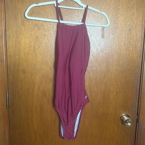 Women’s Small Burgundy Speedo One Piece Swimsuit
